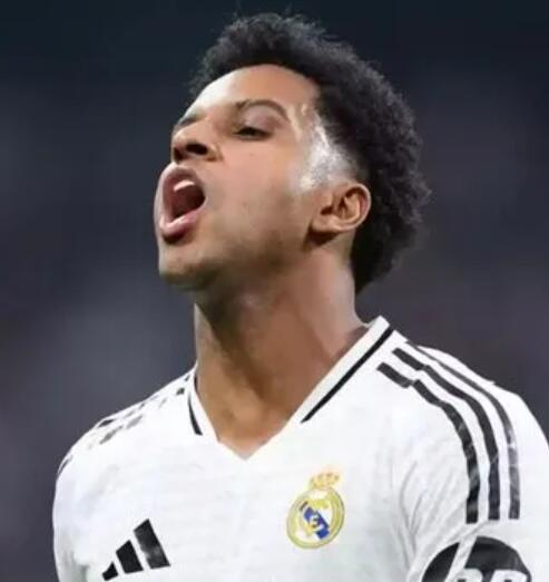 天天盈球即时比分直播-罗德里戈不满皇马处境考虑离队，自认潜力超恩德里克|足球|里昂|罗德里戈·哈维尔·德·保罗|罗德里戈·埃尔南德斯·卡斯坎特|皇家马德里_新浪体育_新浪新闻