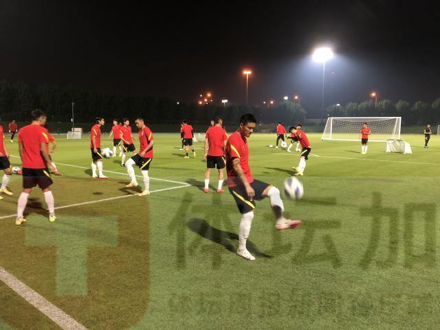 天天盈球即时比分直播-国足转入技战术演练 技术人员加紧分析澳大利亚队